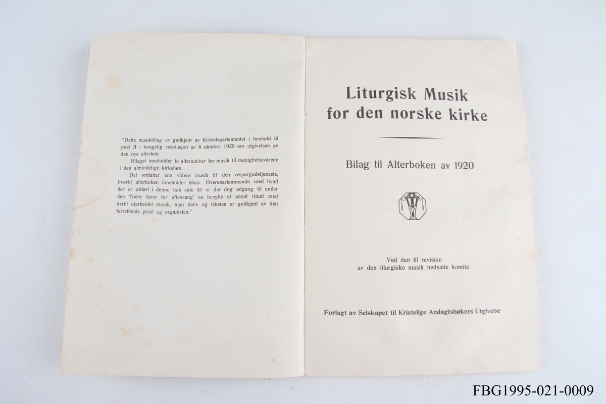 En bok med liturgisk musikk for den norske kirke.