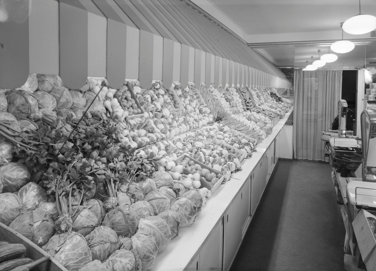 Utstilling av frukt og grønnsaker hos A. Drotninghaug