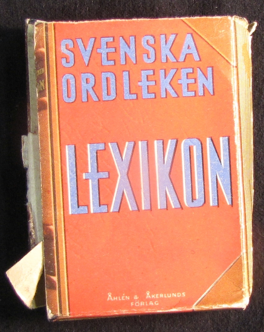 En av två kortlekar: Svenska ordleken och Lexikon.