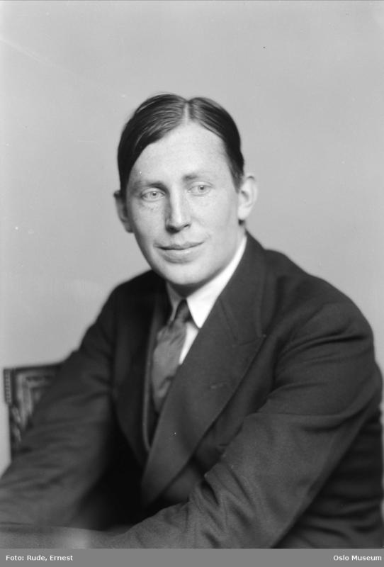 Bilde av forfatteren Nordahl Grieg (1902-1943).