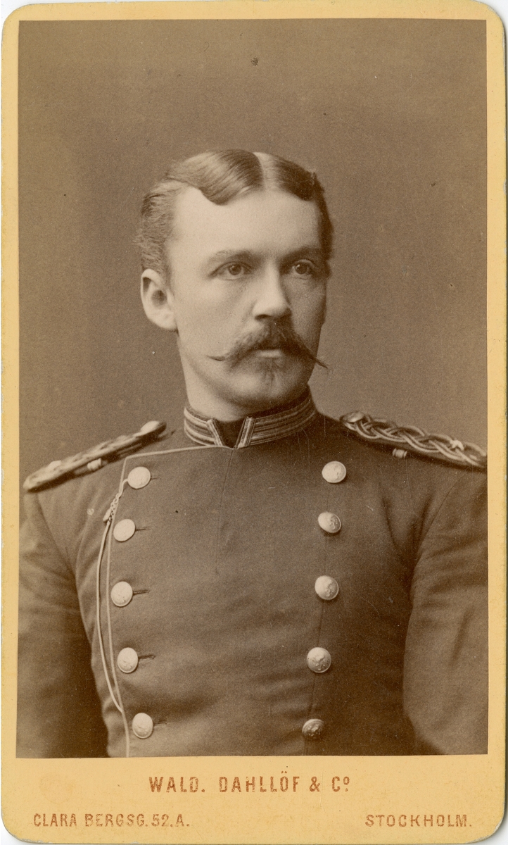 Porträtt av Carl Nathanael Österlund, underlöjtnant vid Hallands bataljon I 28.