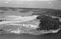 Skråfoto av Tune,  K. Pettersen & Sønner KPS, fotballbane, T
