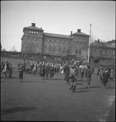 1. Mai 1932 på Dælenenga idrettsplass. Medlemmer av barnelag