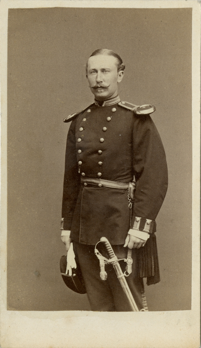 Porträtt av Louis Edvard Masreliez, underlöjtnant vid Upplands regemente I 8.