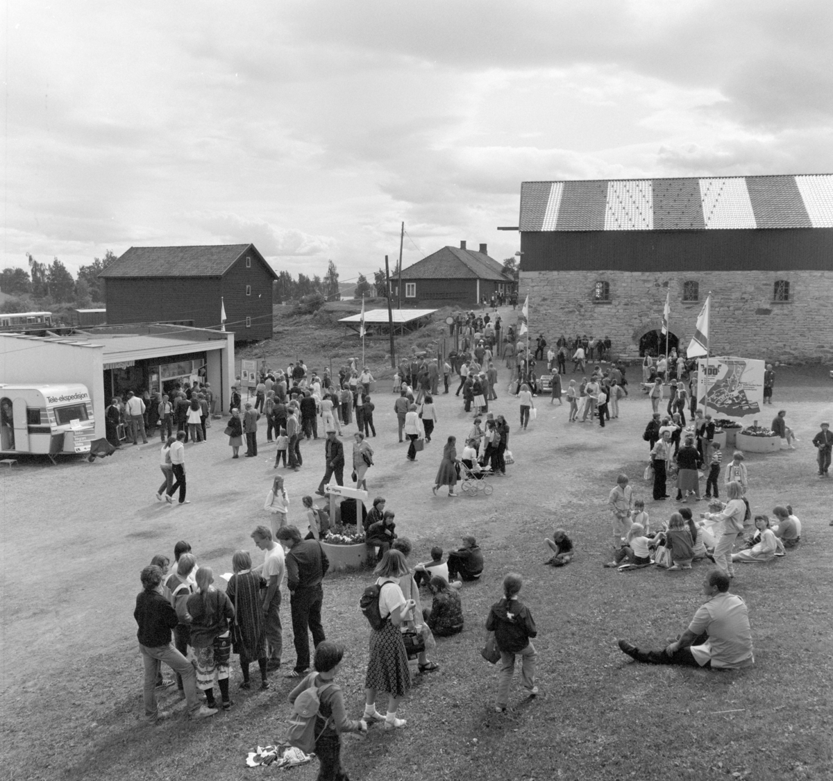 Norske Melkeprodusenters Landsforbund, NML 100 år 1881-1981. Jubileumsdager,utstilling,Domkirkeodden,Hamar.
