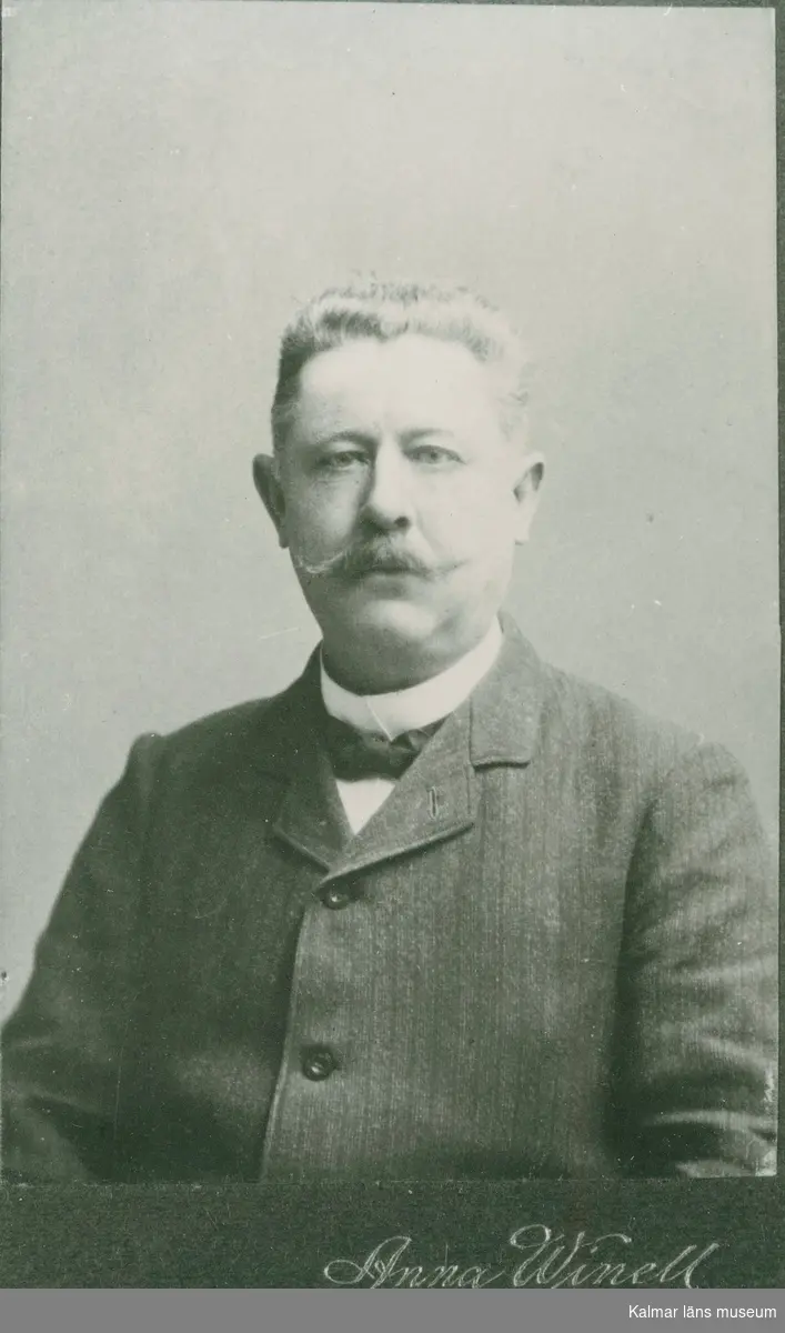 Gustav Wållgren född 4/3 1855 och död 13/2 1924.
