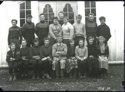 Skolebilde fra folkeskole, Nesheim skole.