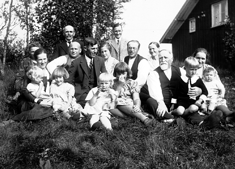 Backgården, Bråttensby 1931.