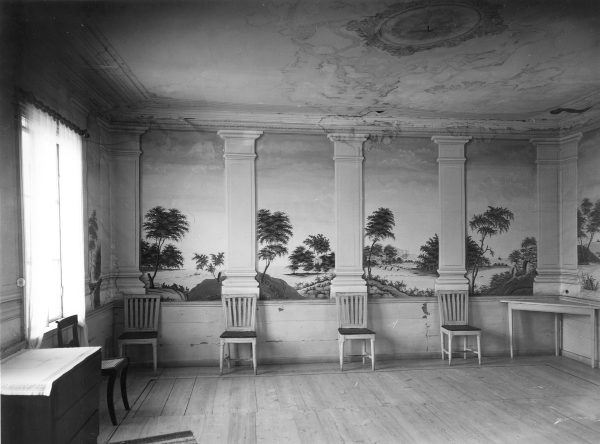 Interiör från gården "Jons", Valbo. Salen i övre våningen. Väggmålning från 1850-talet.