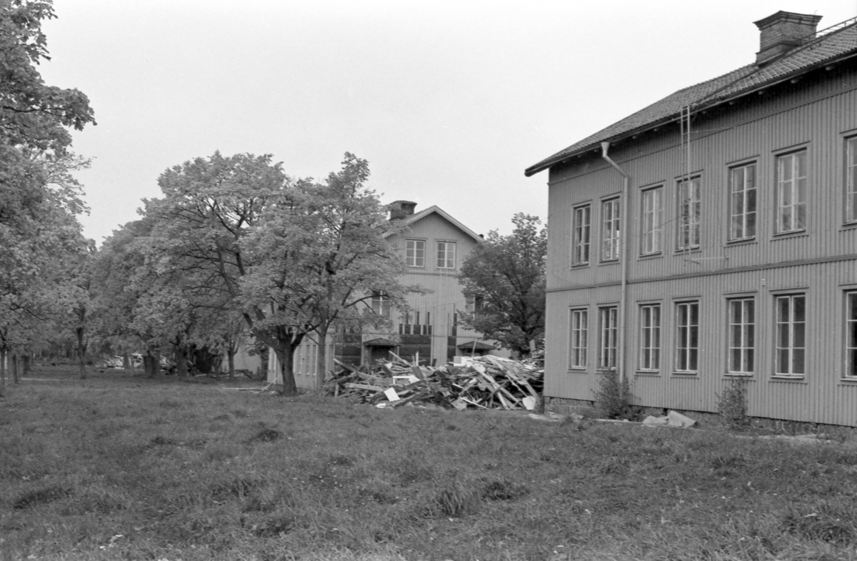 Rivning av hus i Kastet Bomhus. Oktober 1987.
