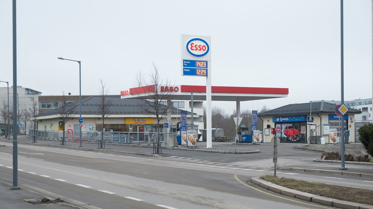 Esso bensinstasjon Strømsveien Strømmen