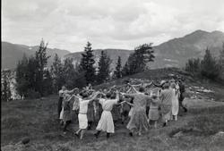 Utflukt med Øvre Anleggskole 1926 til Hagaset seter
med elev