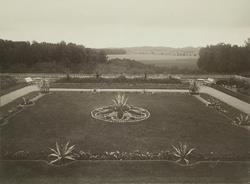 Bilde fra Marie Knudtzon (1879-1966) sin fotosamling. Se bil