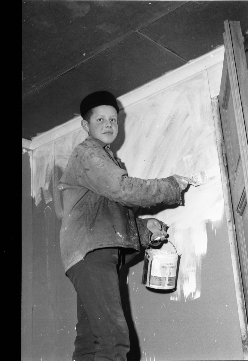 NTO-lokalen repareras.
Vallsta 29/10 1959