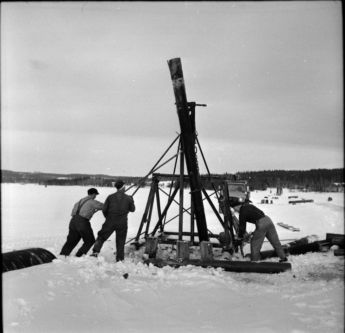 Arbrå,
Rensning av Kyrksjön,
20 Februari 1968