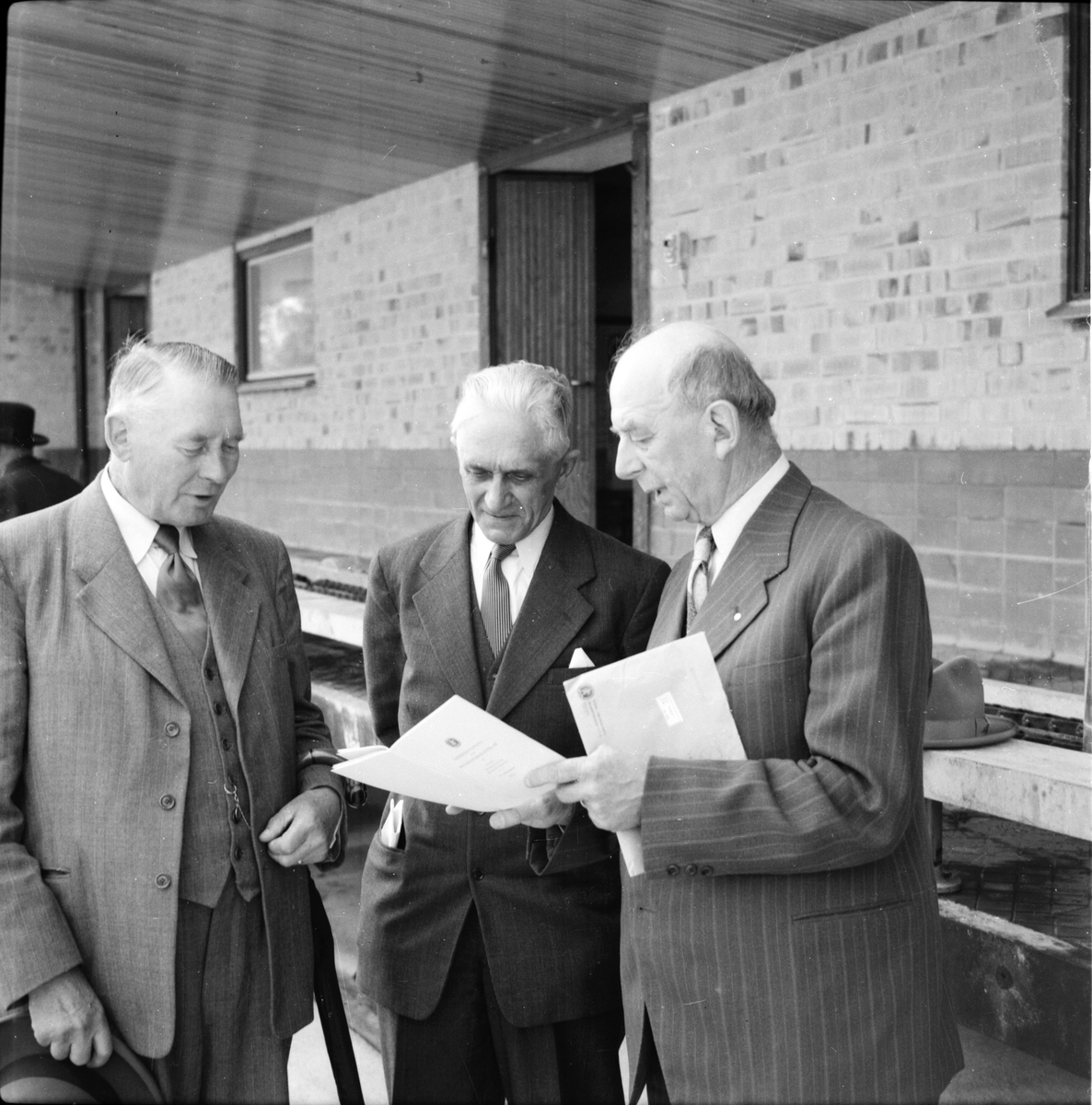 Mejeriföreningen,
P. Perzon, Sv. Häger,m.fl.
Besök på mejeriet,
1953