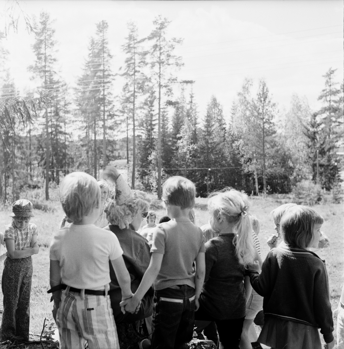 Arbrå,
Skogsmulle-skolan i Arbrå avslutas,
Juni 1972