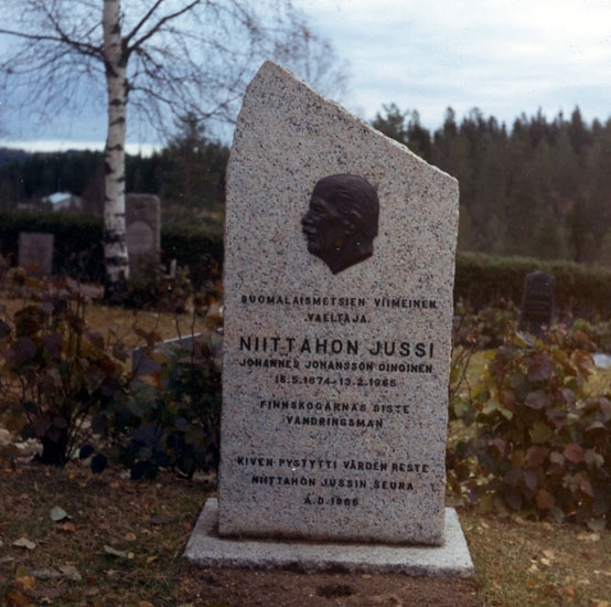 Nittaho-Jussis gravsten