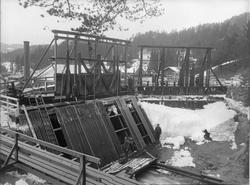 Arbeid på fordelingsbasseng til Tinfos I i 1907.