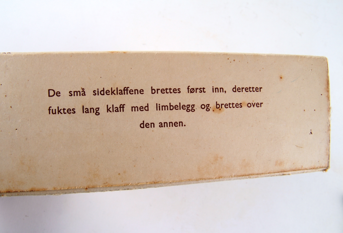 Frimerkeeske fra Det Norske Misjonsselskap. Til samling av brukte frimerker.