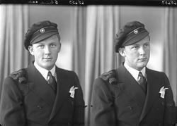 Portrett. Ung mann i studentlue. Bestilt av Knut Gjerstad.