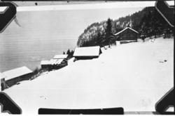 Jøta med hytte og hus.