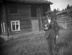 Spelemannen Jon Stulen, Ringebu ved Stulen med fele under ar