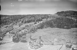 Ukjent gård i li, Øyer, kjøkkenhage, stabbur, omkringsliggen