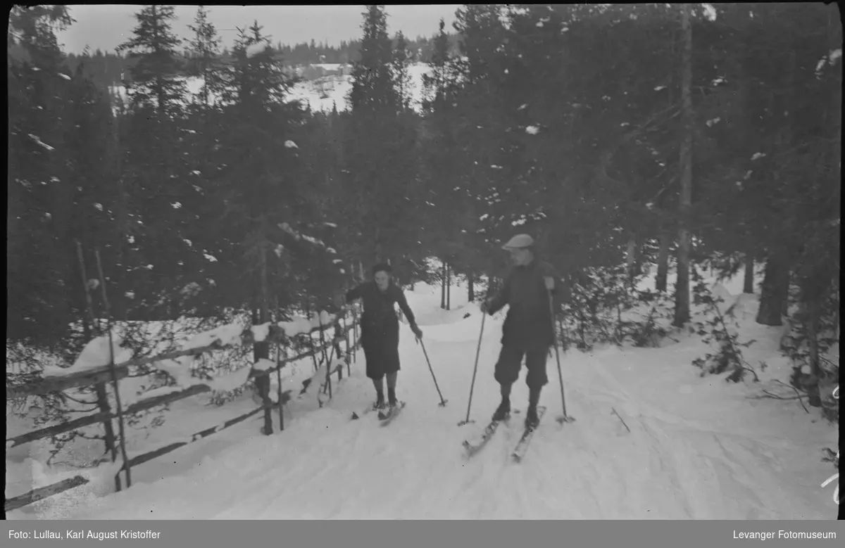 På skitur, Jenny Lullau og Emil Marschhäuser.
