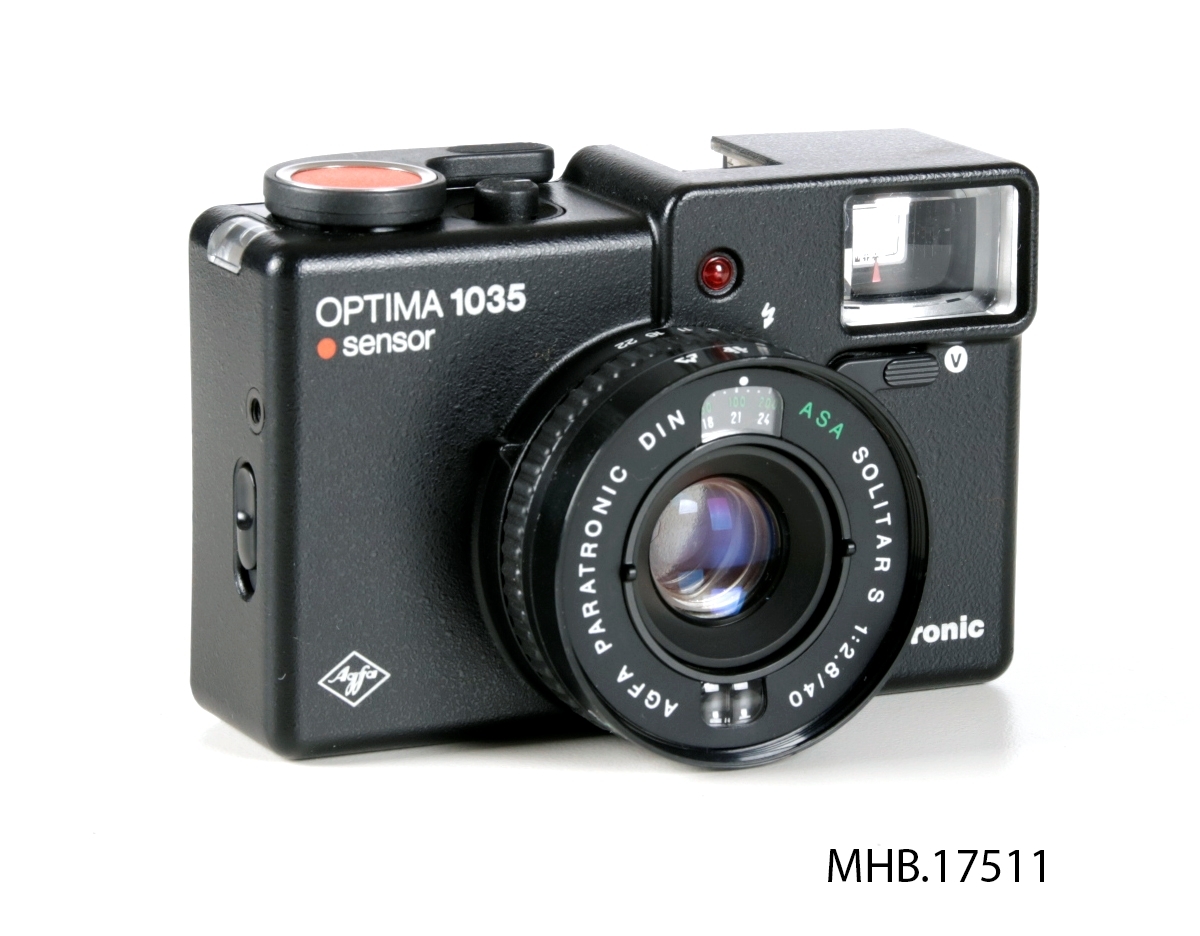 Fotoapparat Agfa Optima 1035 med bruksanvisning ligger i original emballasje.