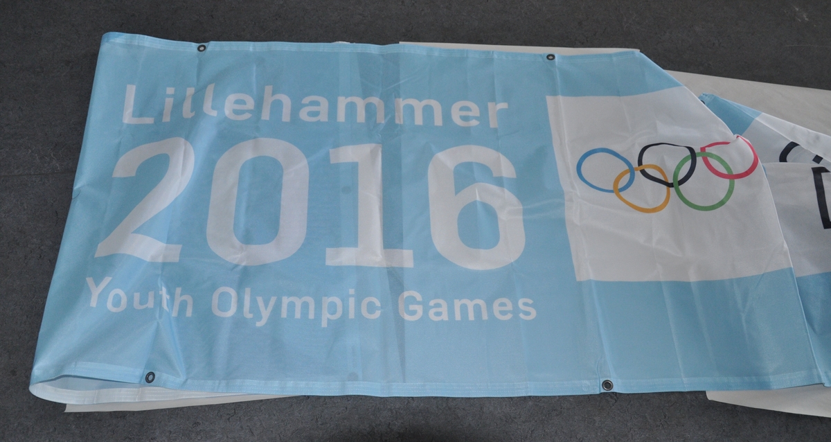 Banner med designprogram og logo for Lillehammer Youth Olympic Games 2016