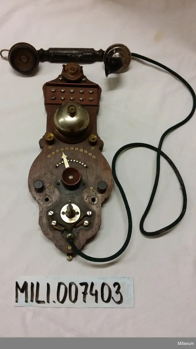 Väggtelefon, sent 1800-tal, sannolikt från Ing 1.