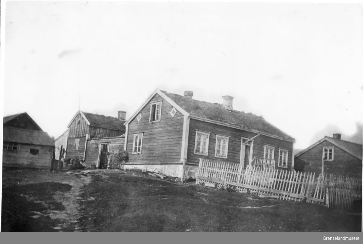 Nikolai Pleym gården. Bugøynes. Oppført 1855.