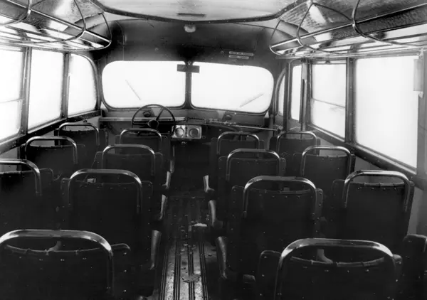 Bussinteriør. Syrrist & Lunden, karosseriverksted, etablert 