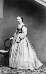 Portrett, kvinne, Kristiansund ca 1880. Fra Herlofsens fotoa