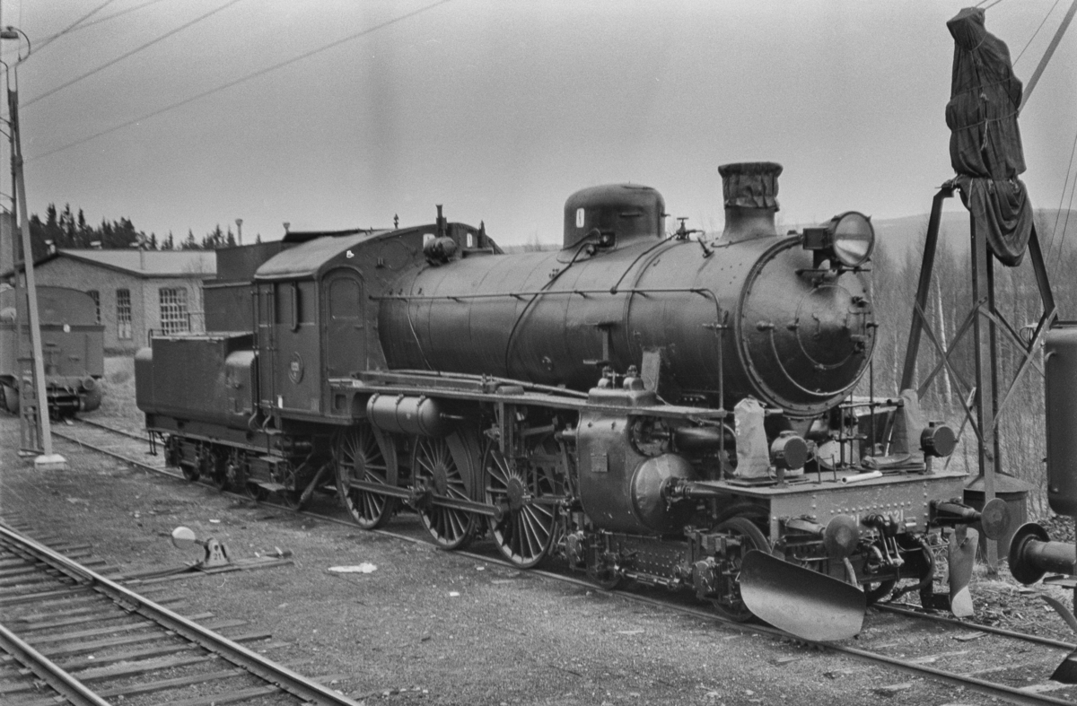 Svensk beredskapslokomotiv. Damplokomotiv type B nr. 1221.