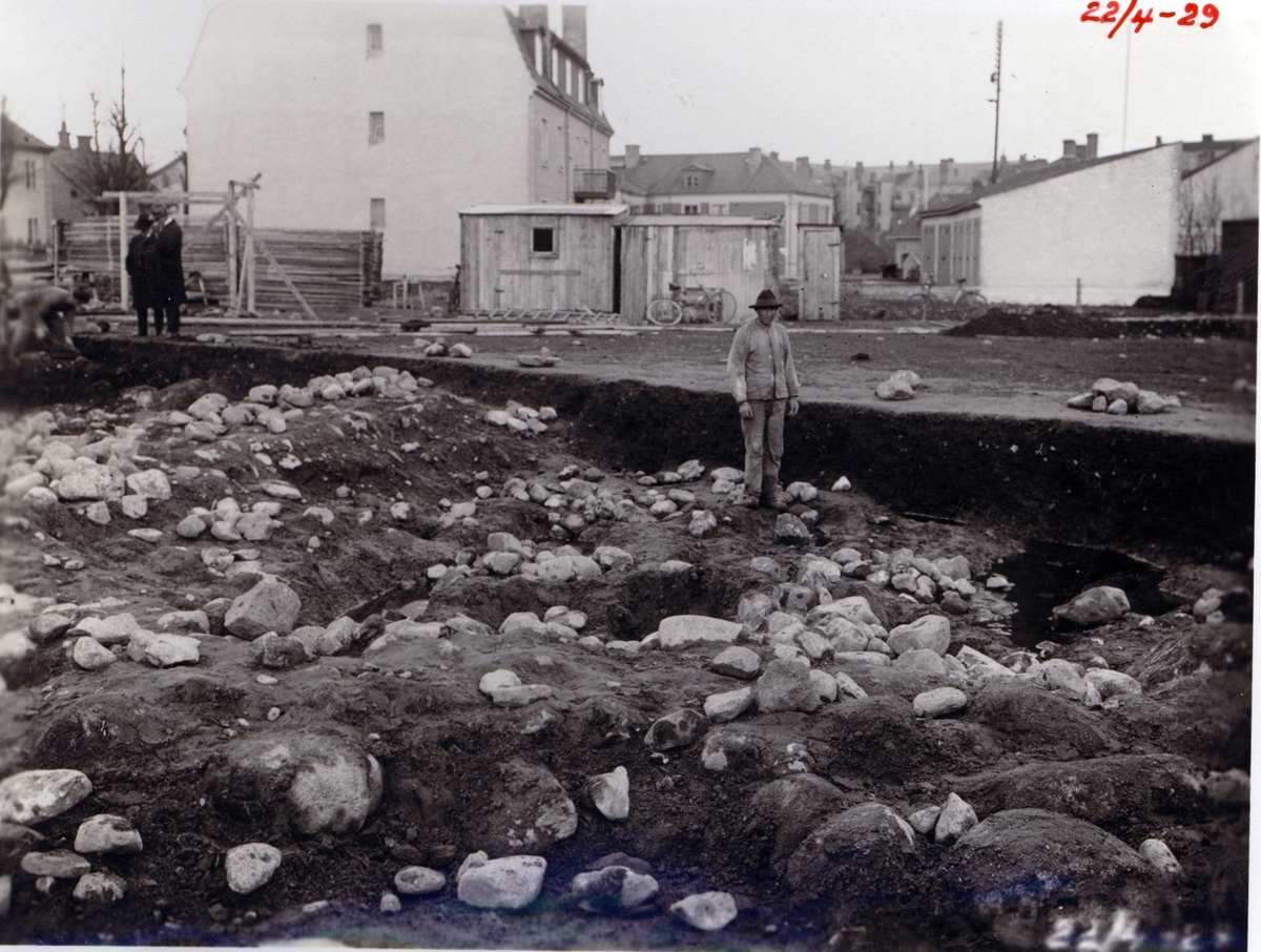 22 april 1929. Arkeologisk utgrävning i kvarteret Kastanjen.