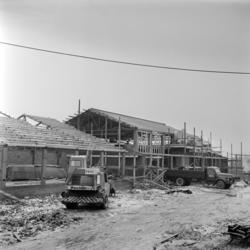 Manglerud skole. Idrettshallene under bygging..Februar1964