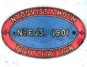 Oval skylt till ångloket BAJ A  7, med blått mittfält och röd kant.
SJ C2 1531 (1940)
NOHAB Nº 603

Modell/Fabrikat/typ: A
