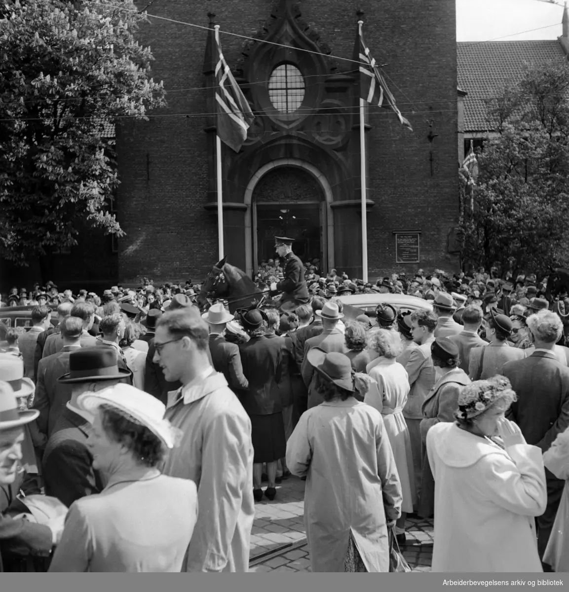 Domkirken. Innvielsen. Mai 1950