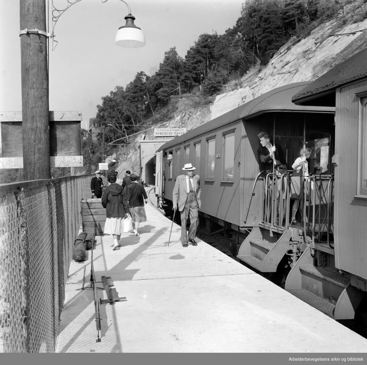 Bekkelaget.Bekkelagstunellen åpnet for trafikk.September 1958.
