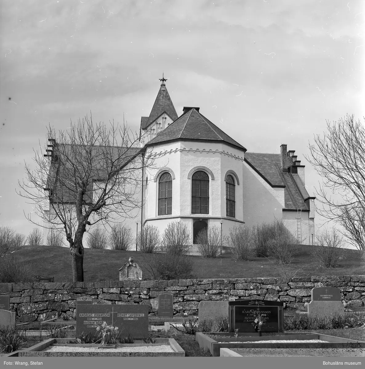 Text till bilden: "Kville kyrka. Från öster".