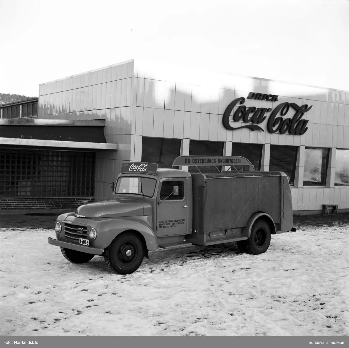 Coca-Cola-fabriken i Nacksta, ny transportbil.