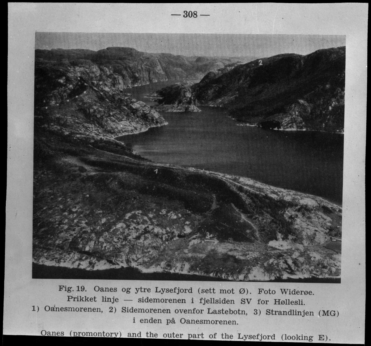 Avfotograferte bilder fra et særtrykk fra Norsk Geografisk Tidsskrift om morener langs ytre deler av Lysefjorden.