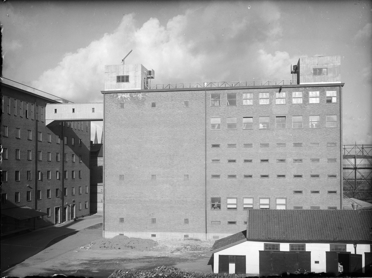 Upsala Ångqvarns AB - makaronifabriken, kvarteret Ångkvarnen, Uppsala 1944