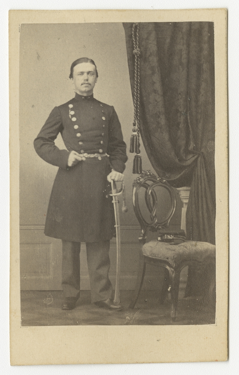 Porträtt av Evald Daniel Rådberg, underlöjtnant vid Västgöta-Dals regemente I 16.