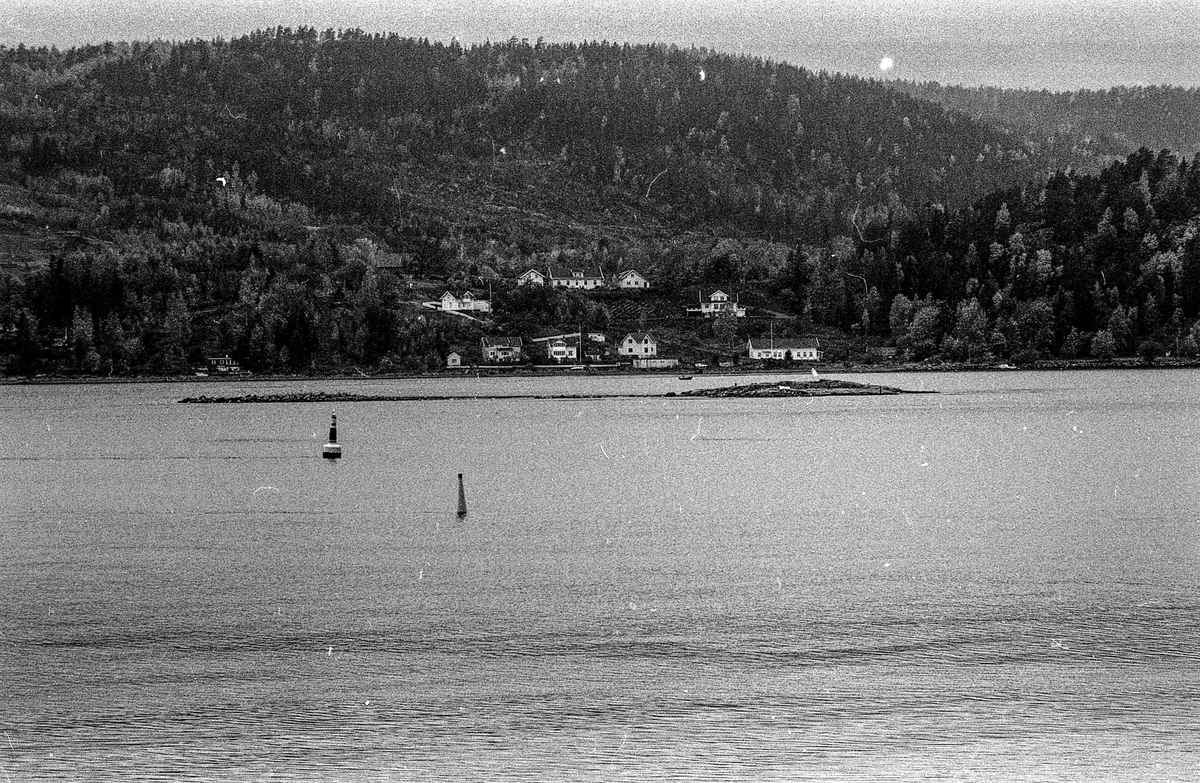 Småskjær i Oslofjorden mellom Drøbak og Hurumlandet.