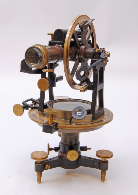 Teodolit - Järnvägsmuseet / DigitaltMuseum
