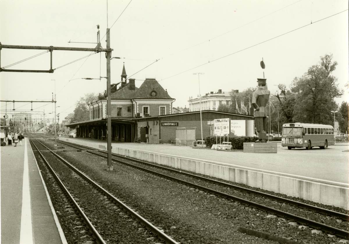 Linköping Central järnvägsstation. - Järnvägsmuseet / DigitaltMuseum
