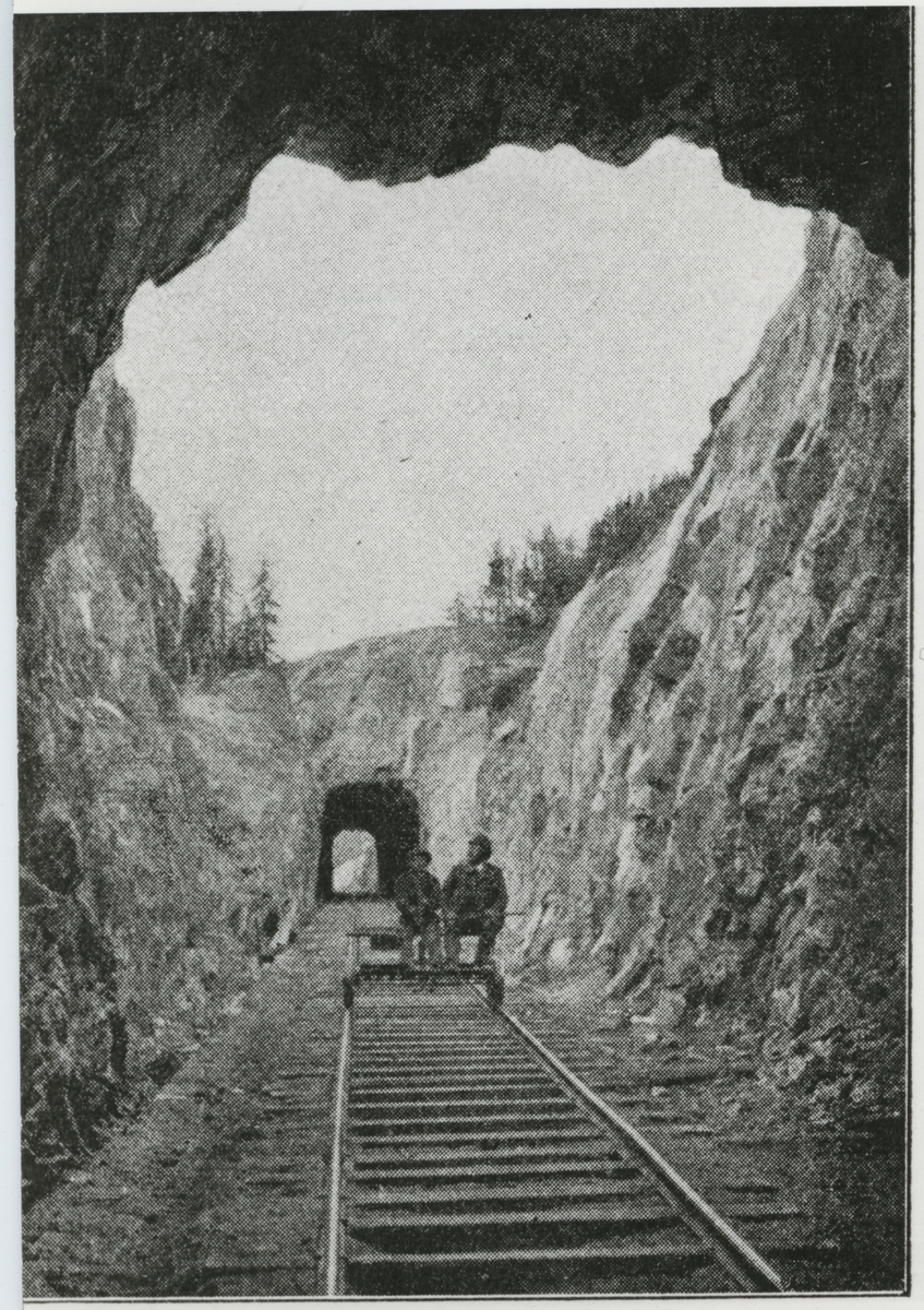 Tunnlarna vid Oringen. På linjen mellan Härnösand - Sollefteå